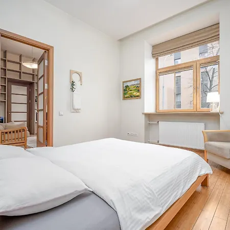 アパート Cozy 2-bedroom - 4 *