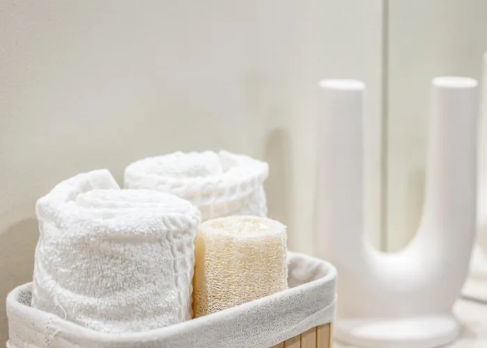 Cozy 2-bedroom - 4 *